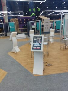 TVs Interativas e Painel de LED para Convenções em Recife