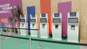 Totem Interativo e TV Touch para Eventos Corporativos em Porto Alegre